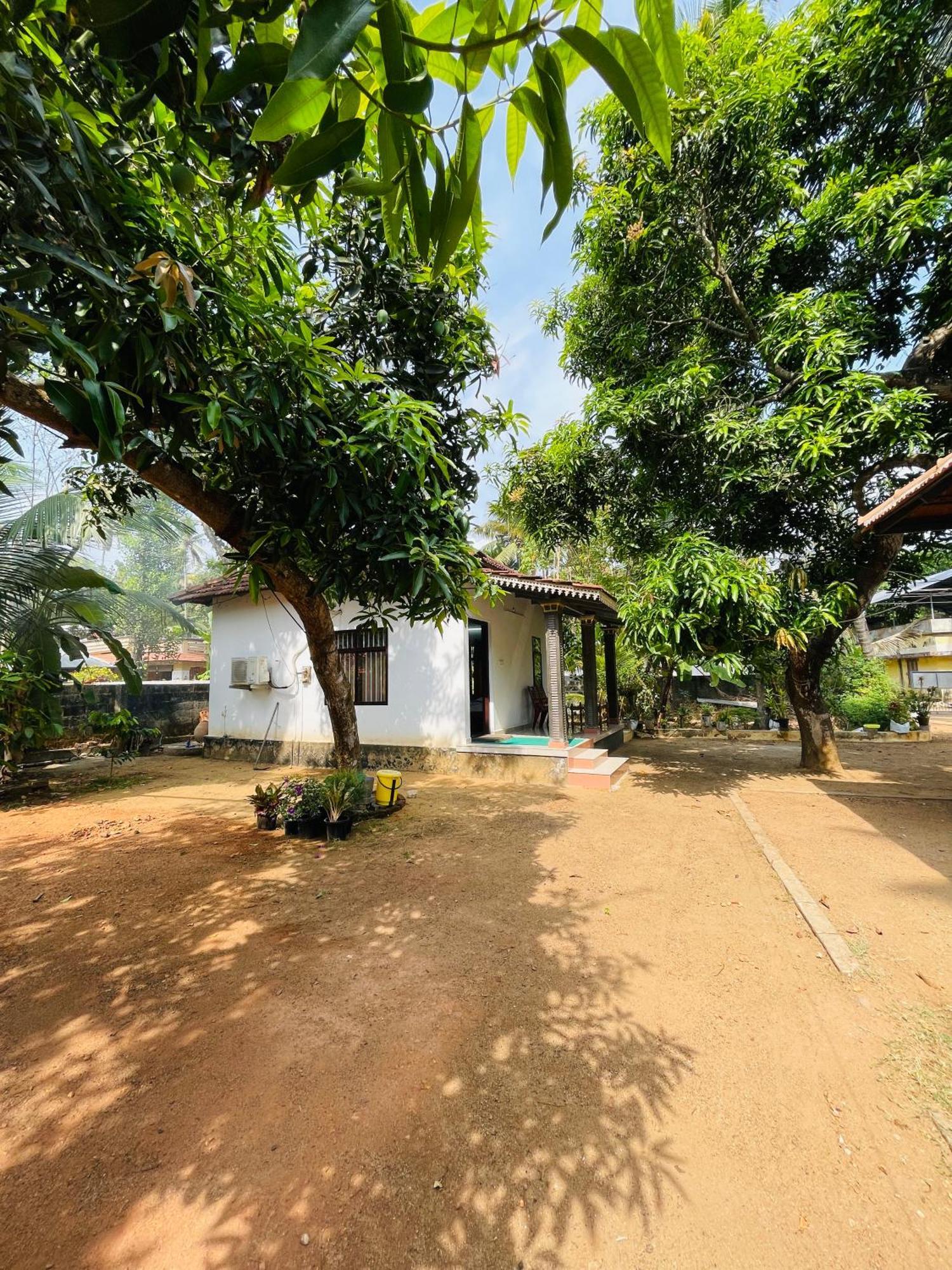 The Munroe Villagio Homey Mundrothuruth Стая снимка