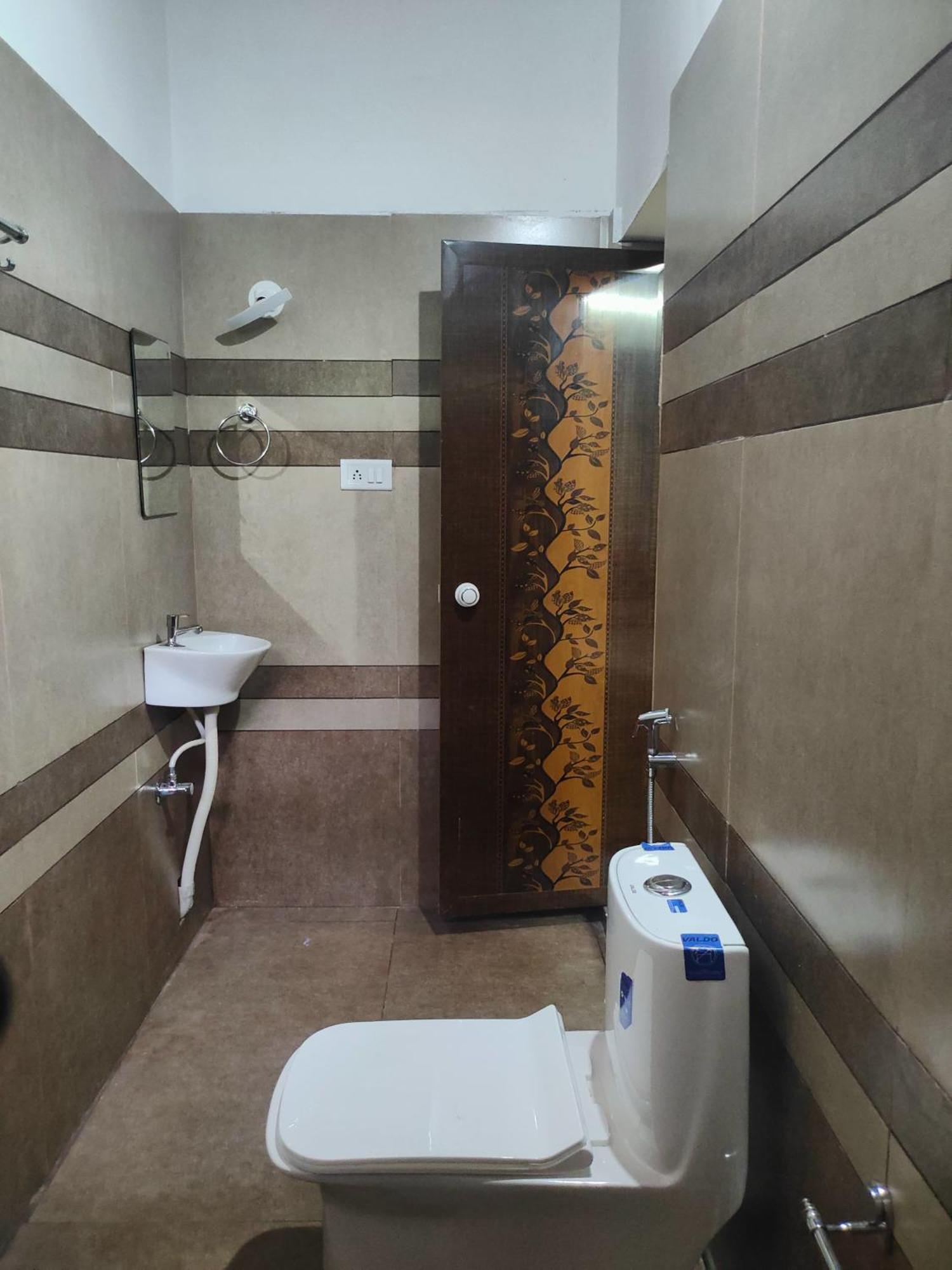 The Munroe Villagio Homey Mundrothuruth Екстериор снимка