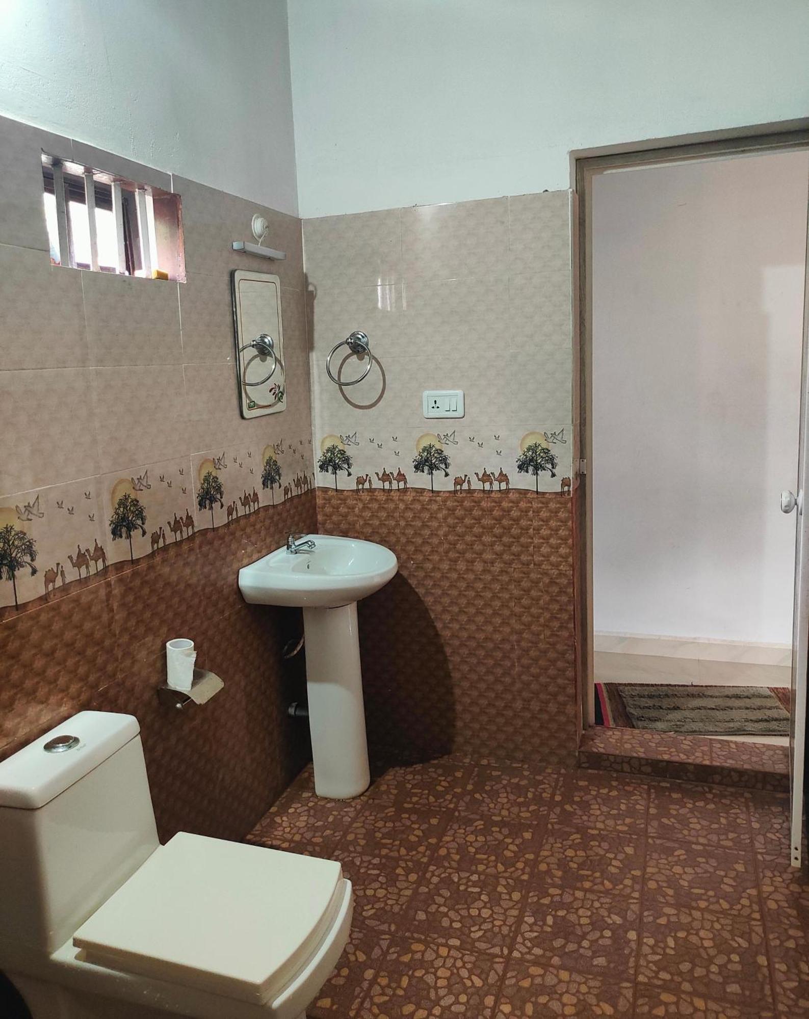The Munroe Villagio Homey Mundrothuruth Екстериор снимка